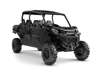 Commander MAX XT 1000R Model Shown from the front side in Triple Black.