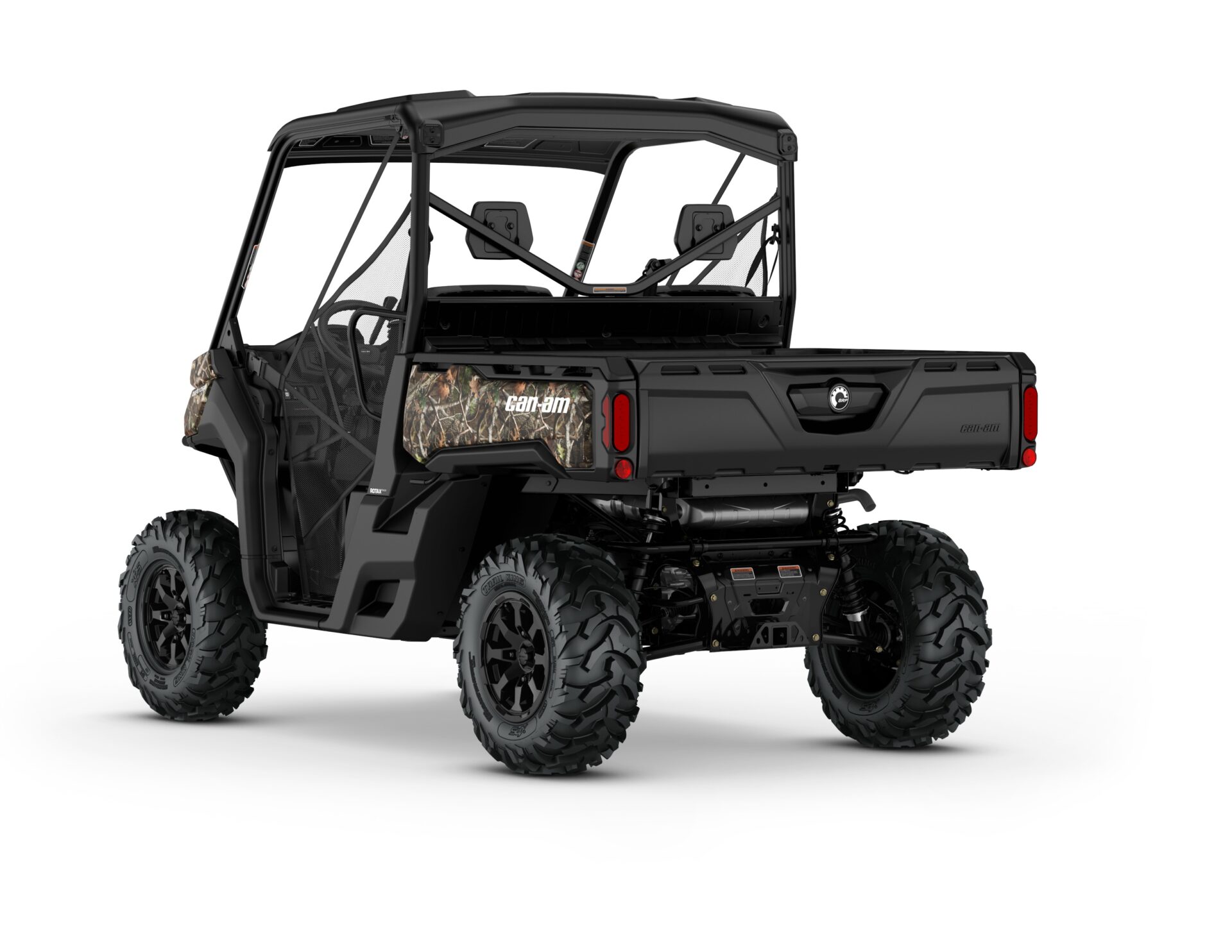 Defender XT HD10 Model Shown from the back side in Wildland Camo.