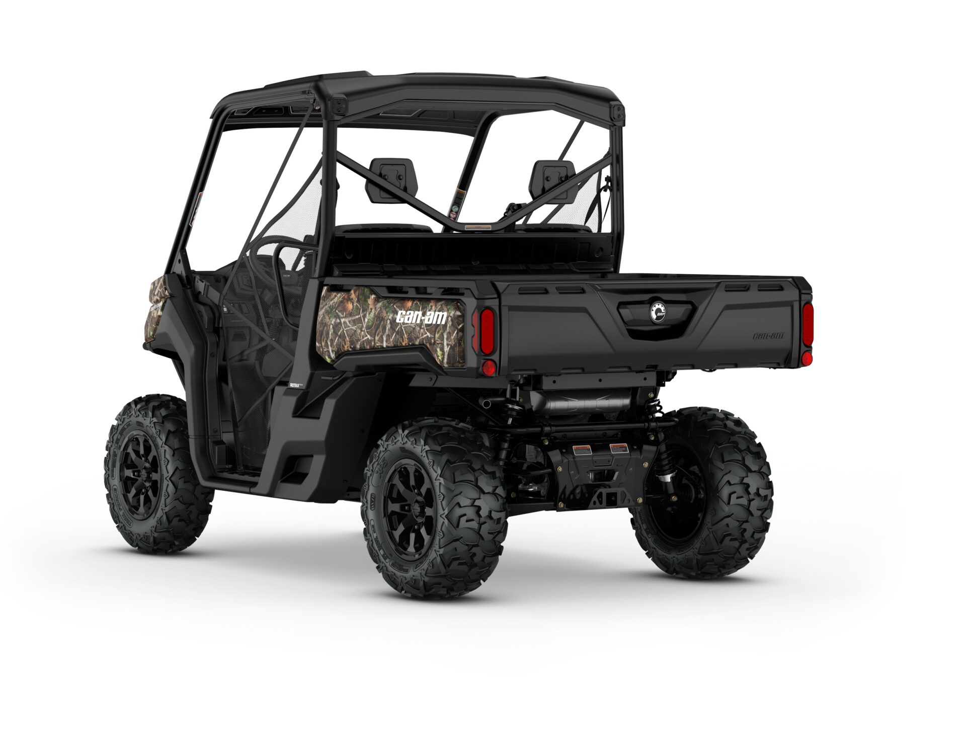 Defender XT HD7 Model Shown from the back side in Wildland Camo.